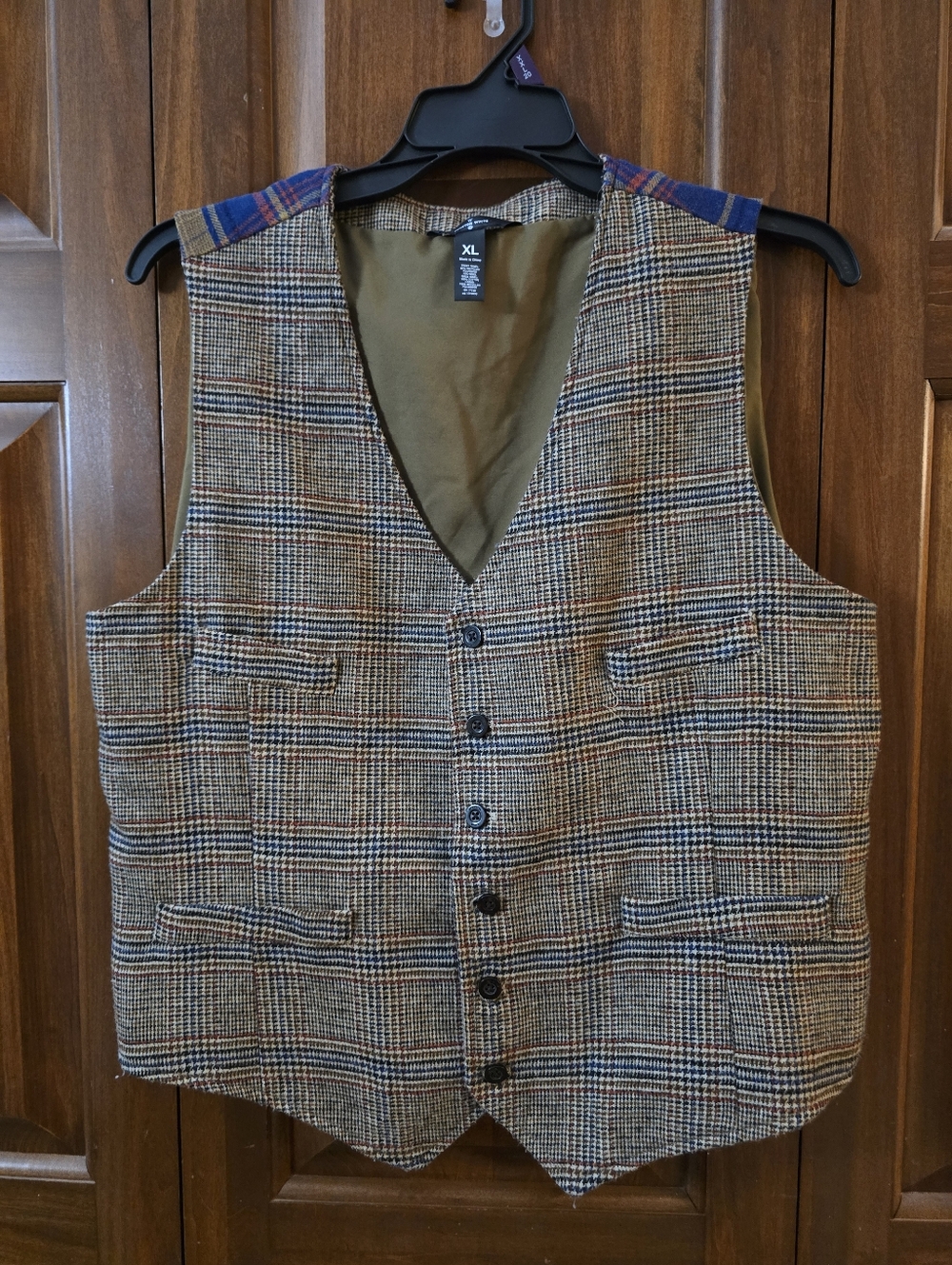Classic Glen Plaid Wool Vest in Tan and Navy